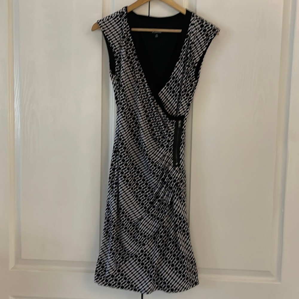 Le Château black and White faux wrap dress SIZE S